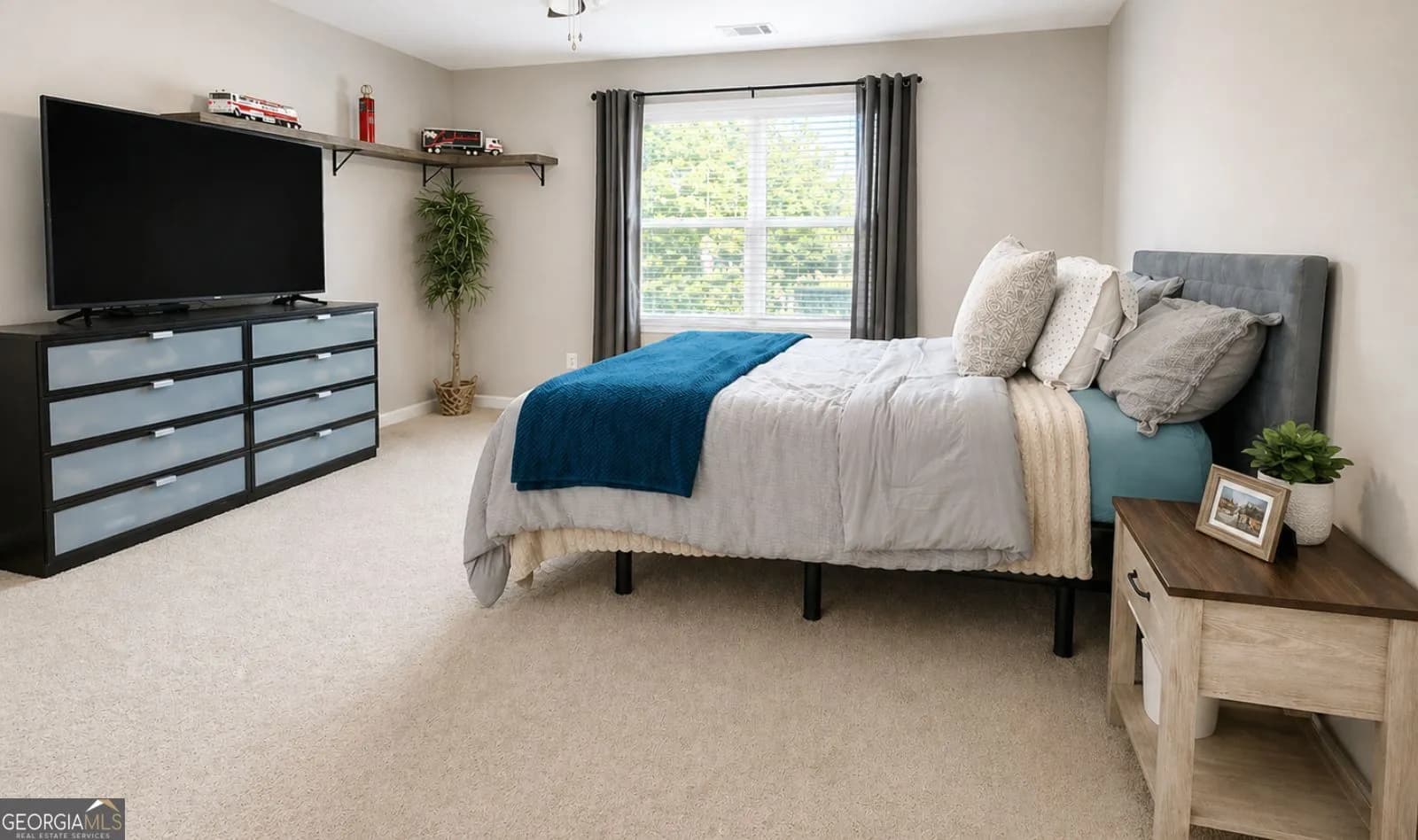 413 Adler Pt — photo 14 of 35