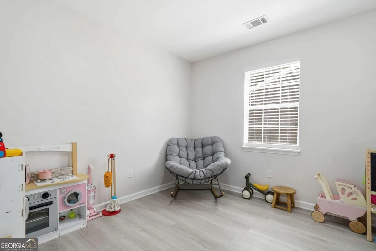 8048 Fieldstream Way — photo 10 of 31