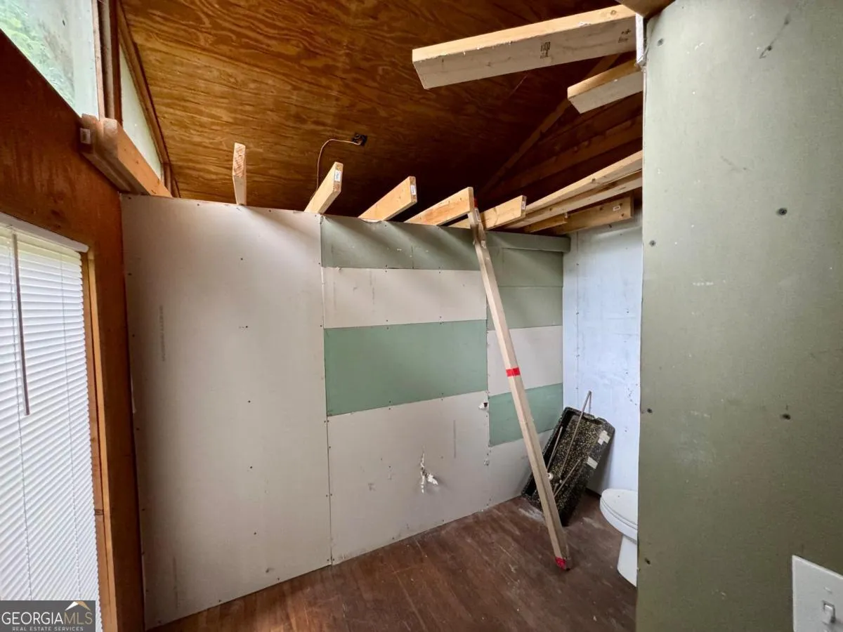 126 Mccready Dr — photo 3 of 15