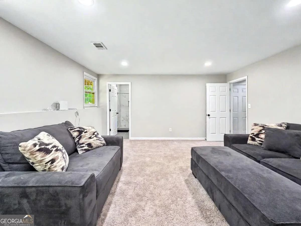 74 Crestview Ln — photo 17 of 35