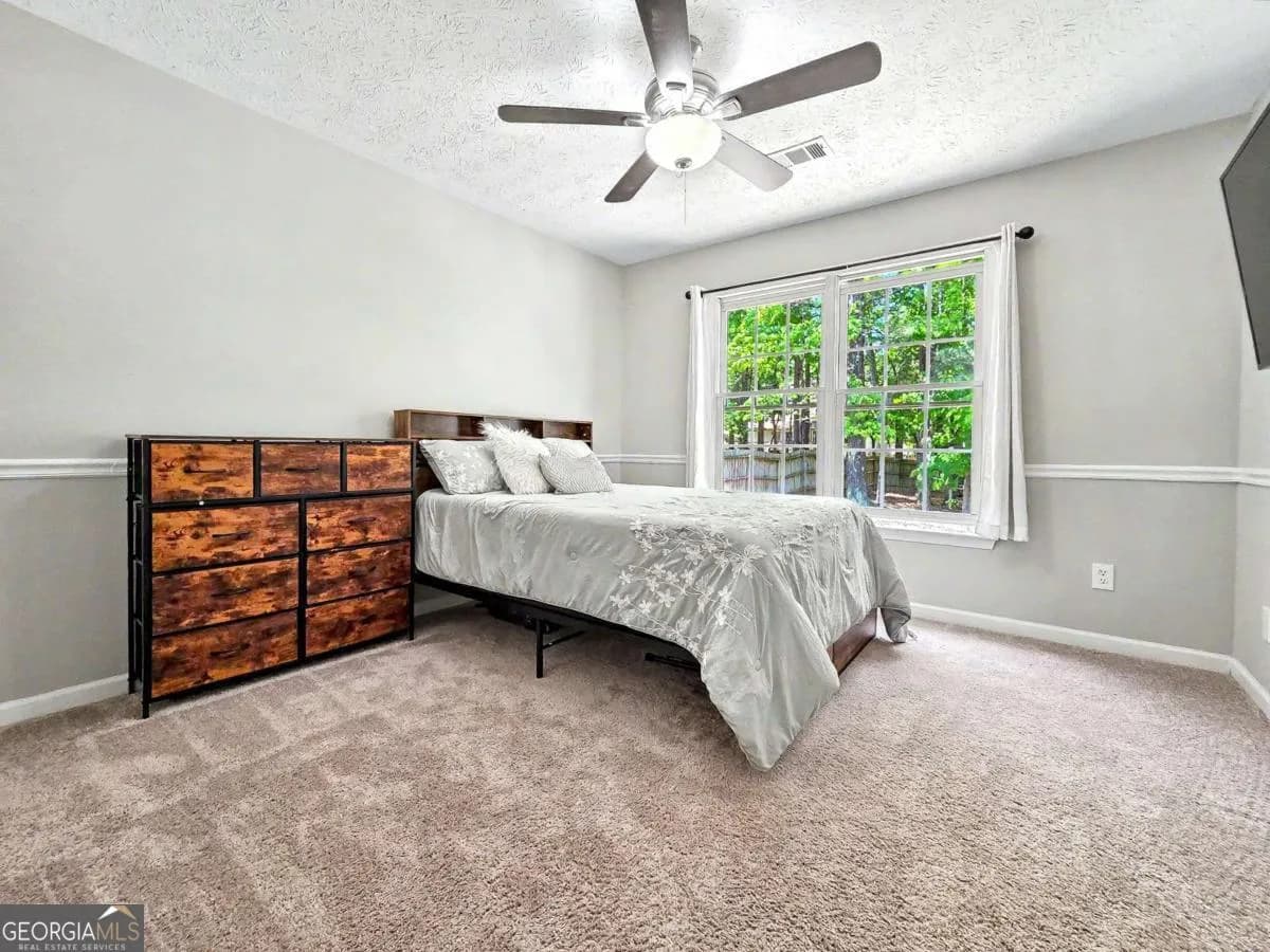 74 Crestview Ln — photo 8 of 35