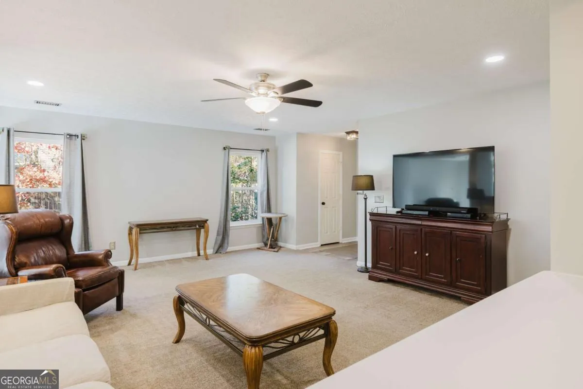 430 Autumn Creek Dr — photo 14 of 39