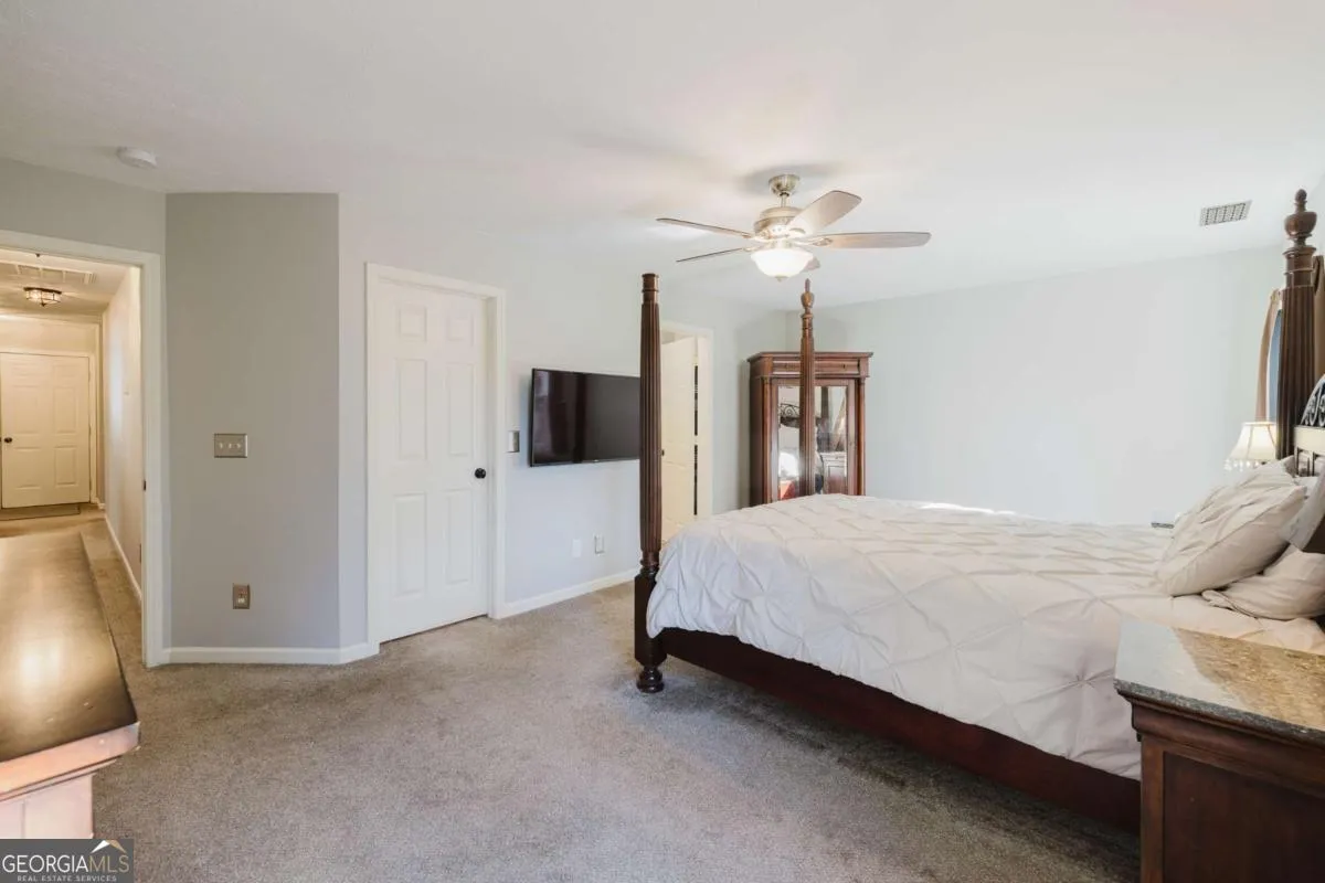 430 Autumn Creek Dr — photo 17 of 39