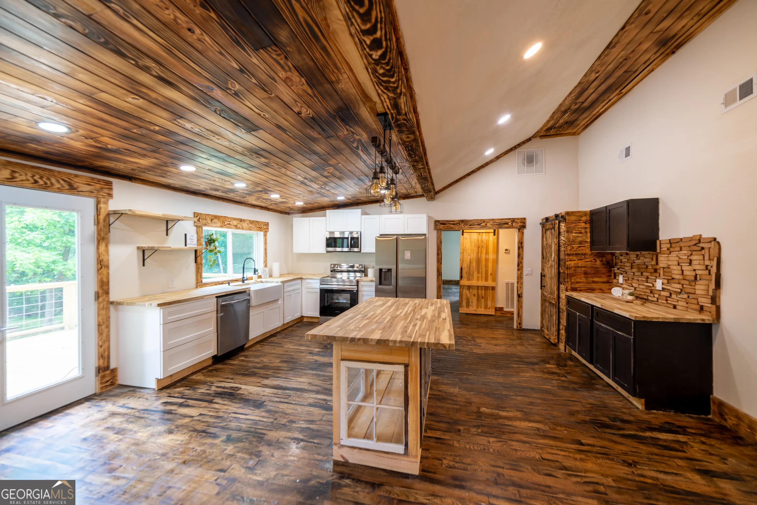 4117 Mason Creek Rd — photo 8 of 31