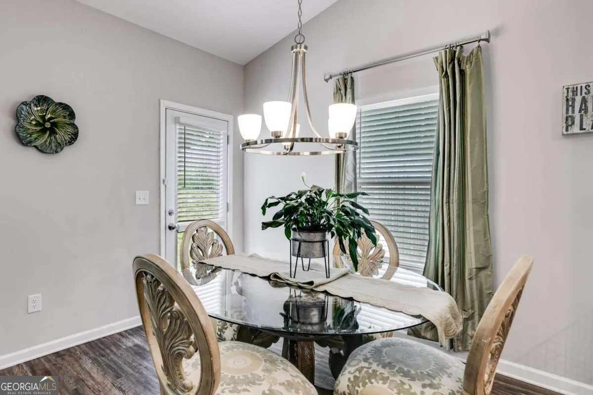 204 Stone Creek Ct — photo 4 of 32