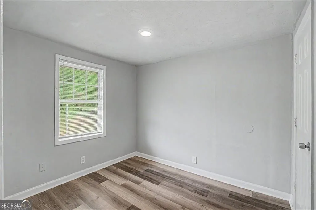 8012 Green St — photo 5 of 22