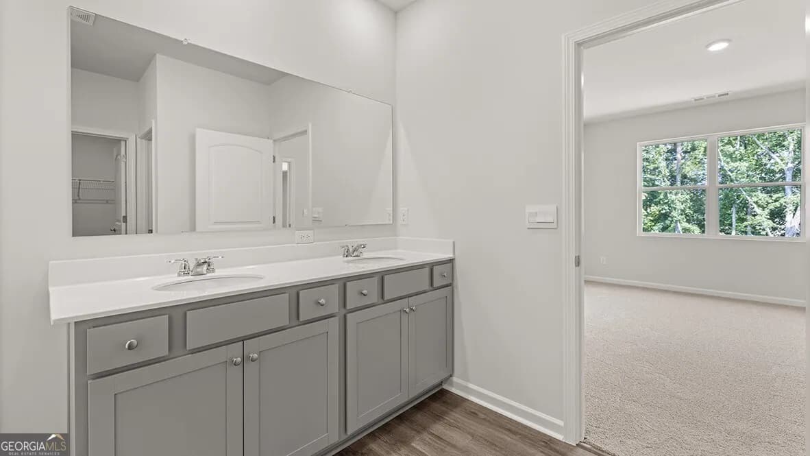 44 Oakleigh Psge — photo 9 of 27