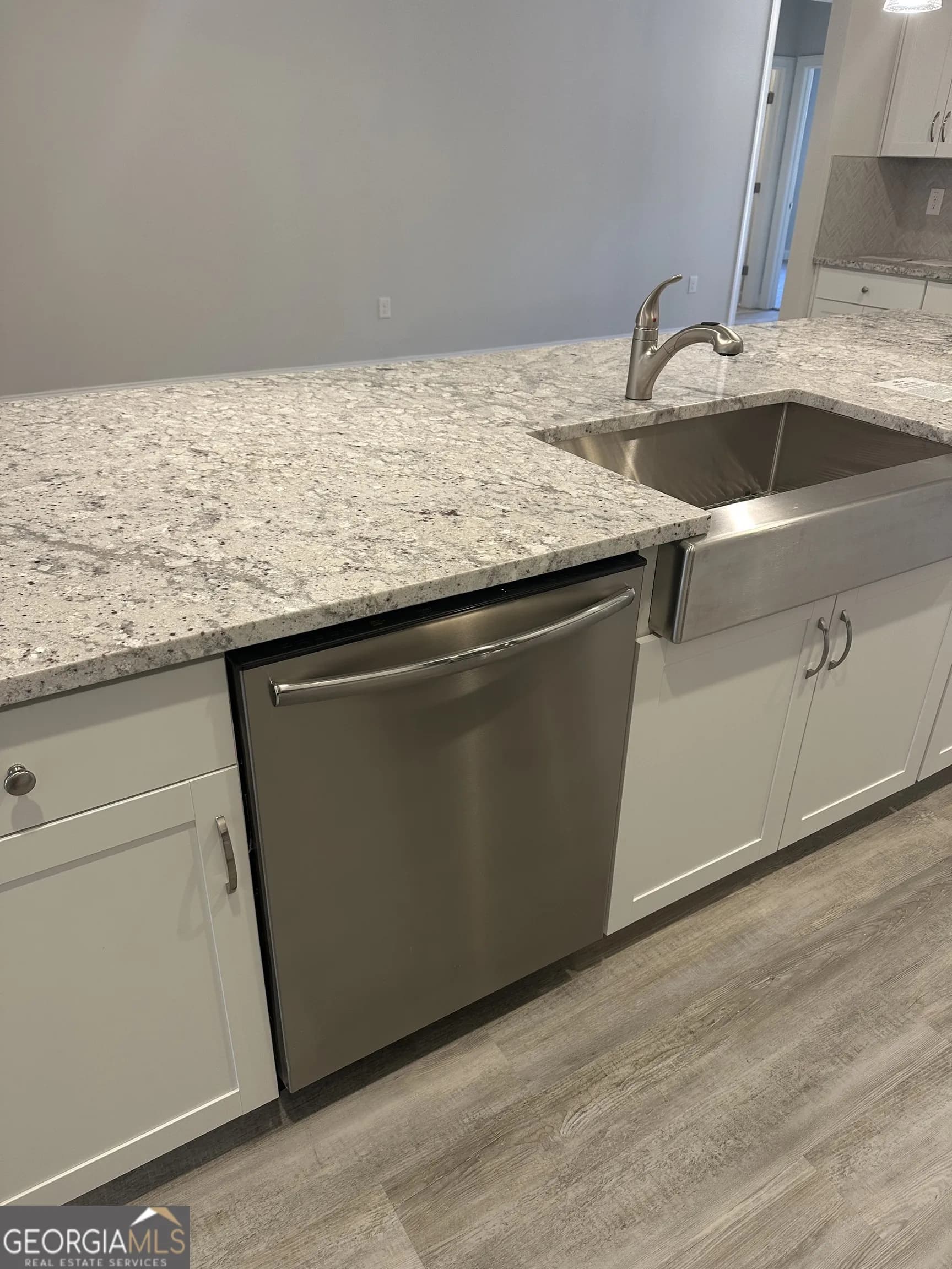 3020 Fairway Dr — photo 5 of 33