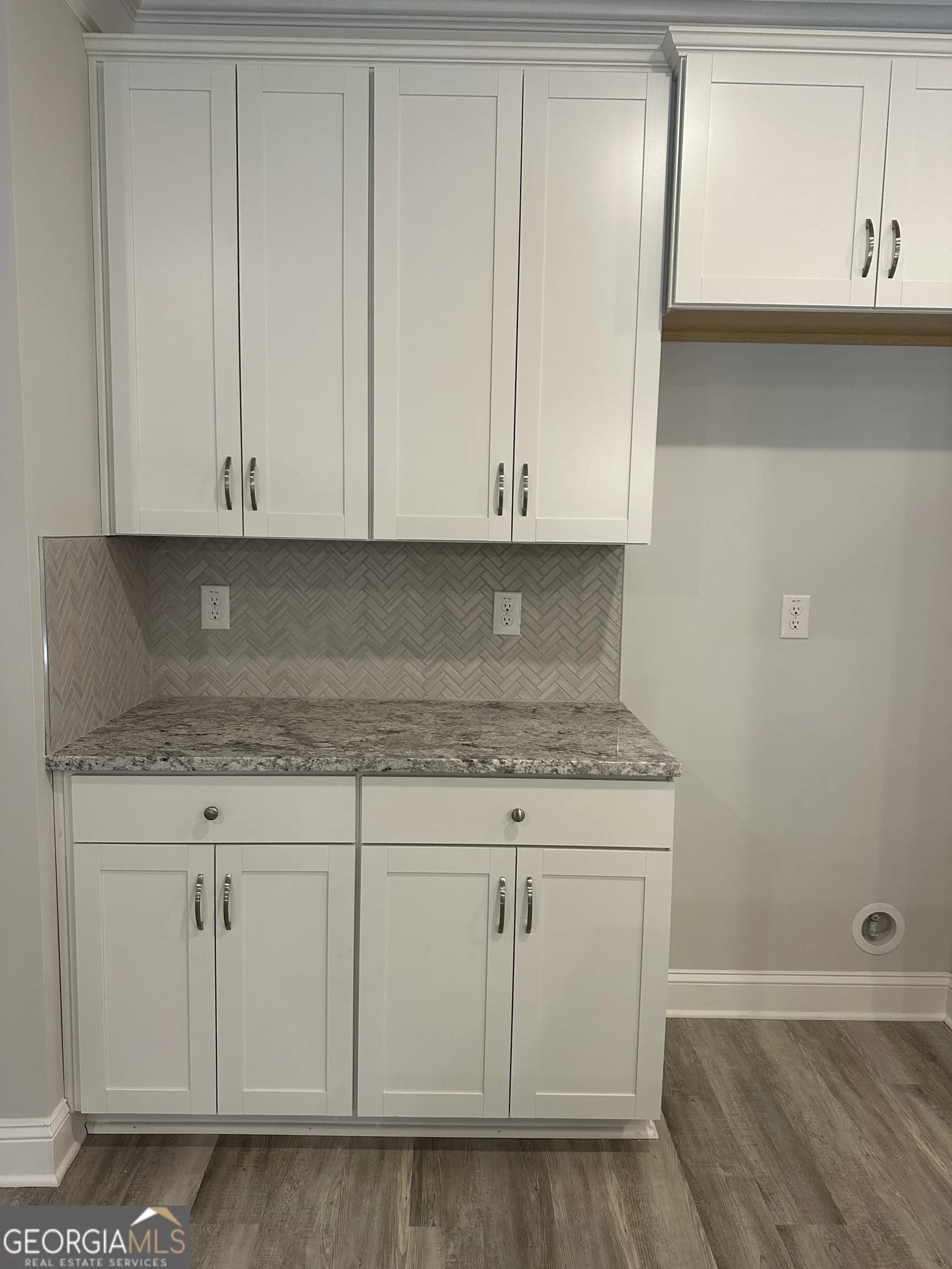 3020 Fairway Dr — photo 10 of 33