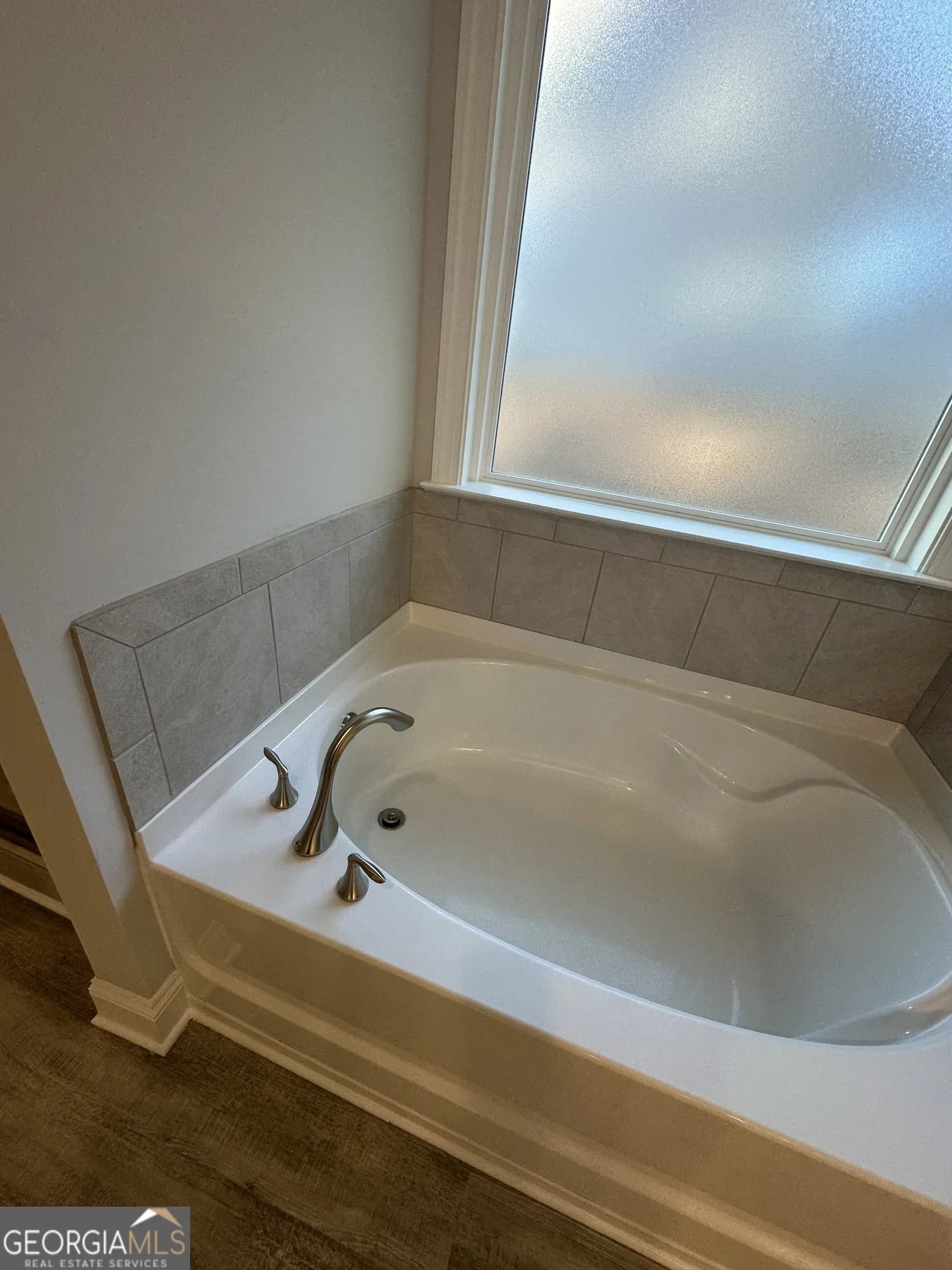 3020 Fairway Dr — photo 21 of 33