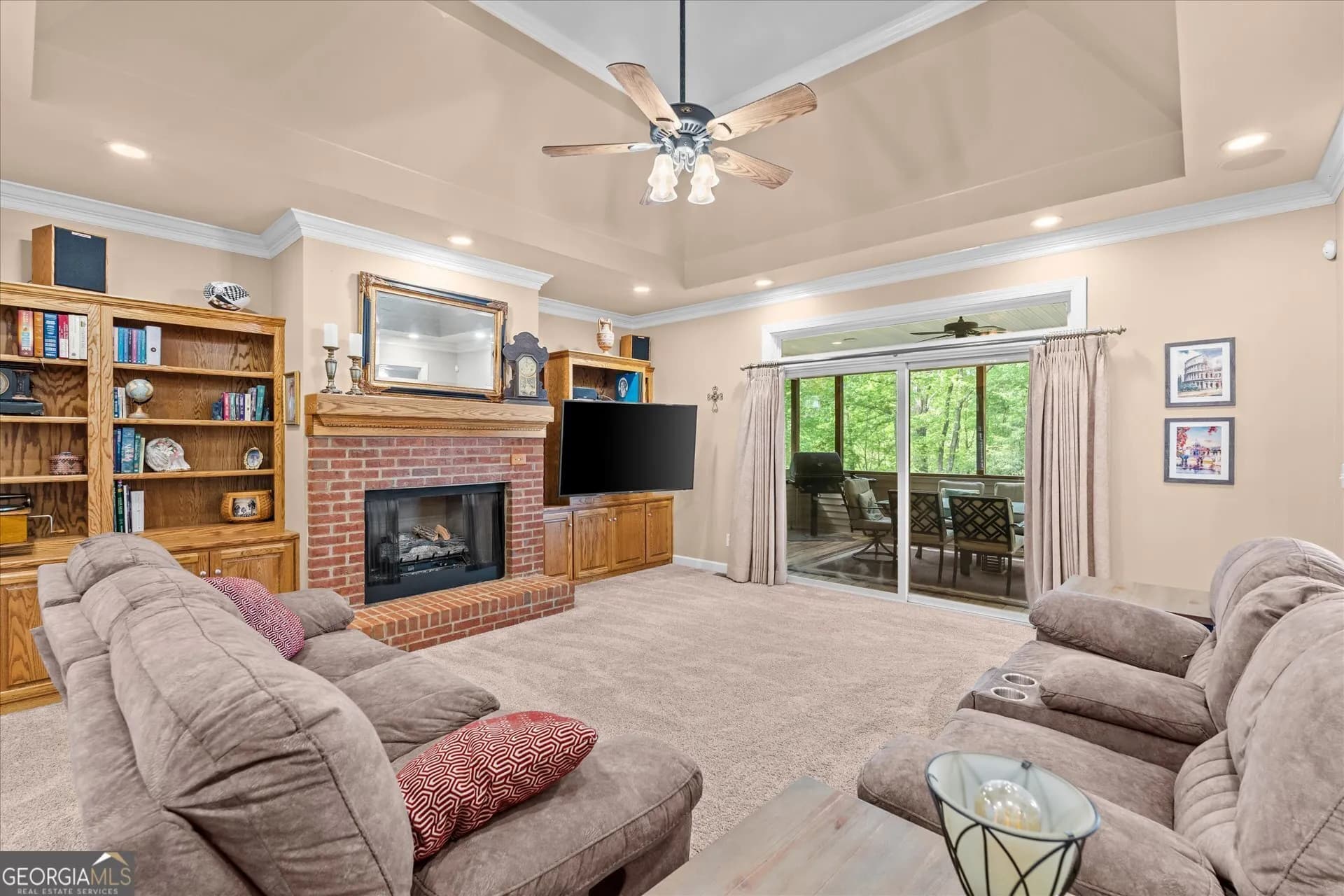 309 Plantation Walk — photo 2 of 50