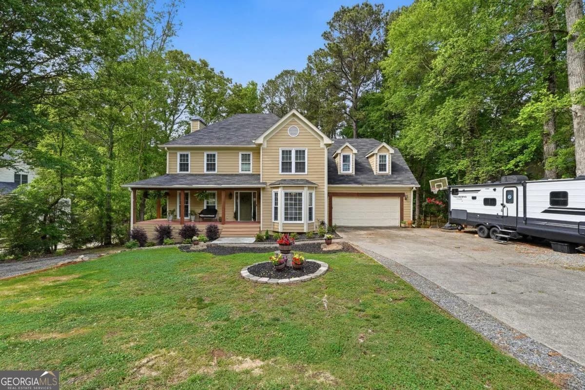 177 Picketts Lake Dr — photo 2 of 47