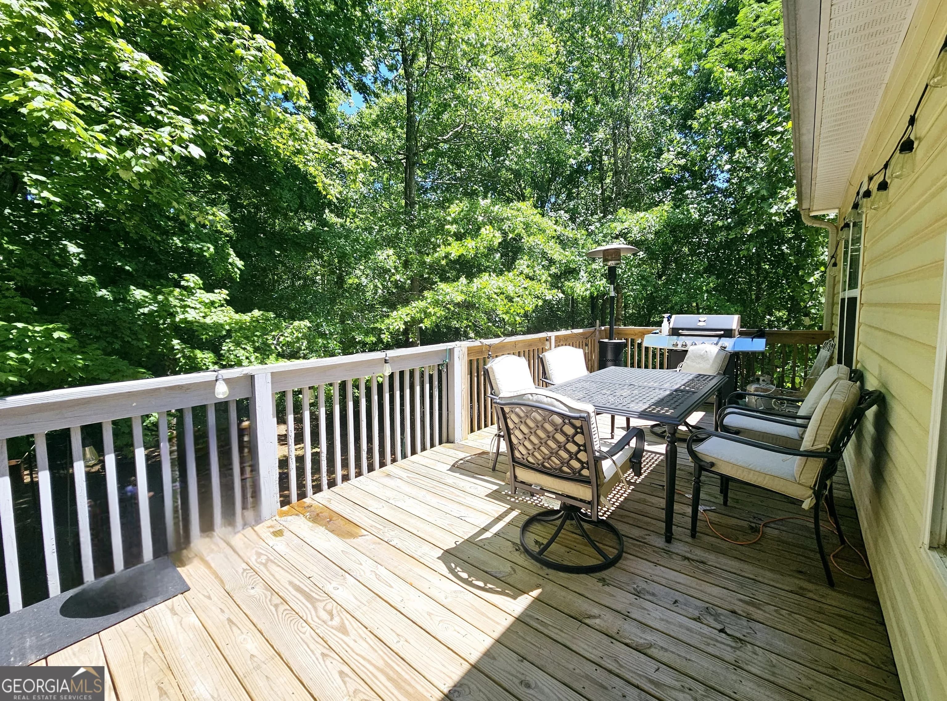 252 Emerald Pointe Dr — photo 11 of 19