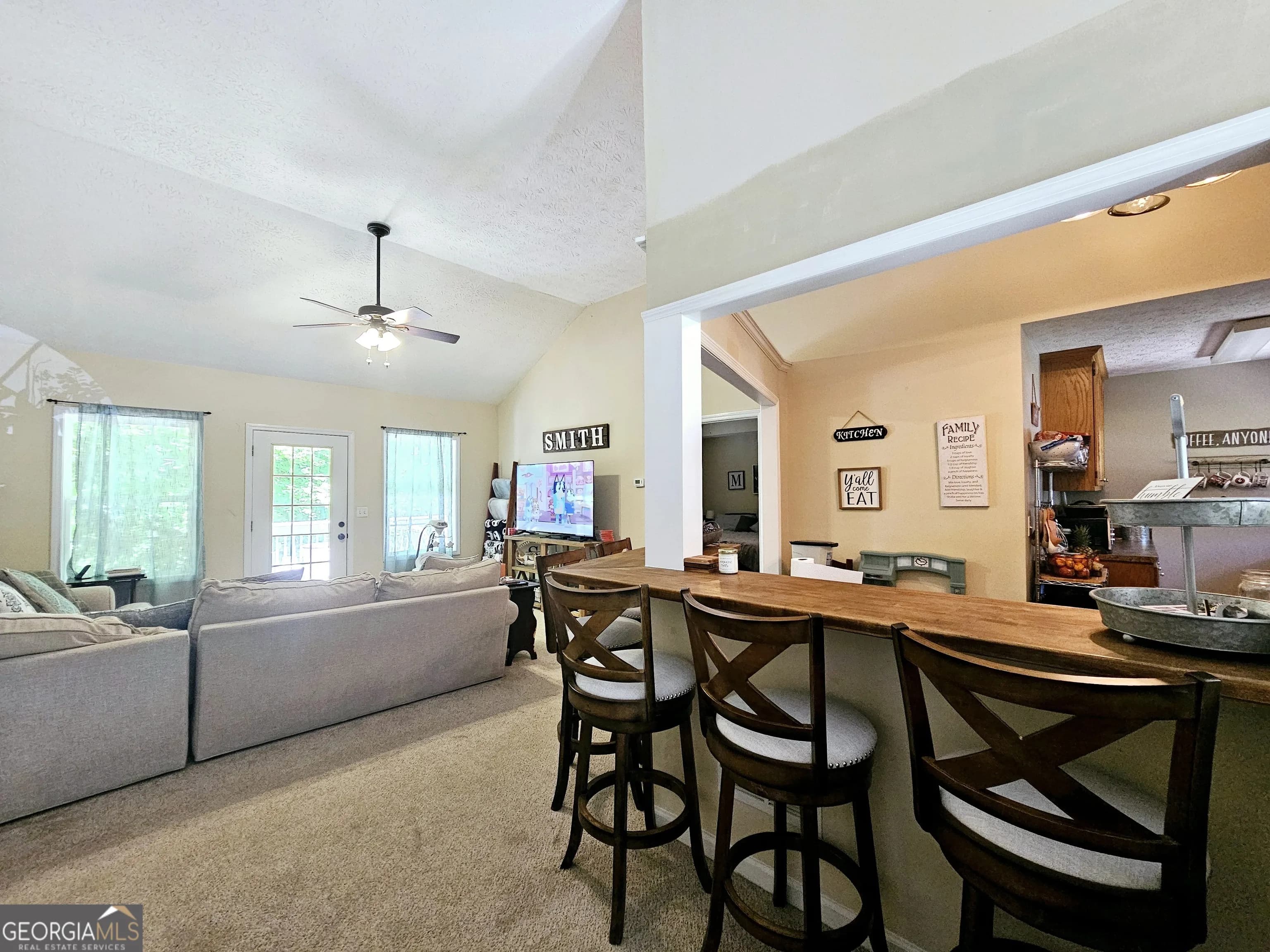 252 Emerald Pointe Dr — photo 14 of 19