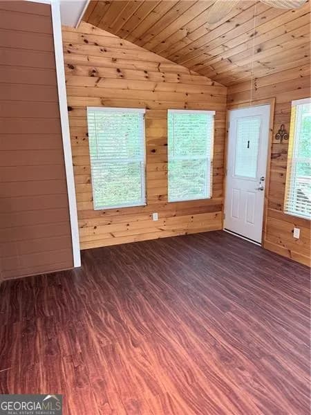 299 Heights Ln — photo 15 of 83