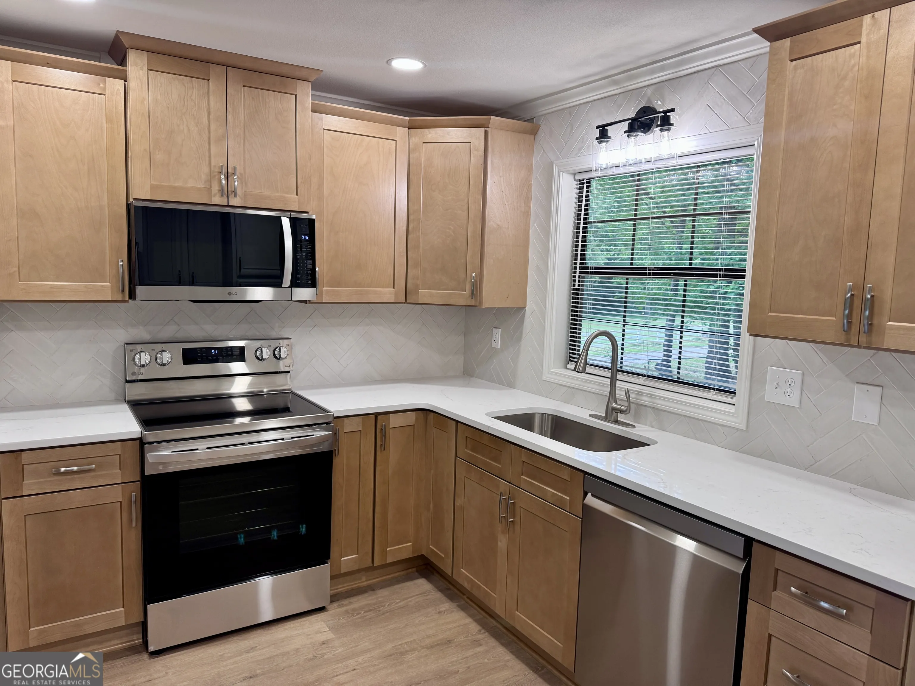 3116 Lake Monroe Rd — photo 16 of 21