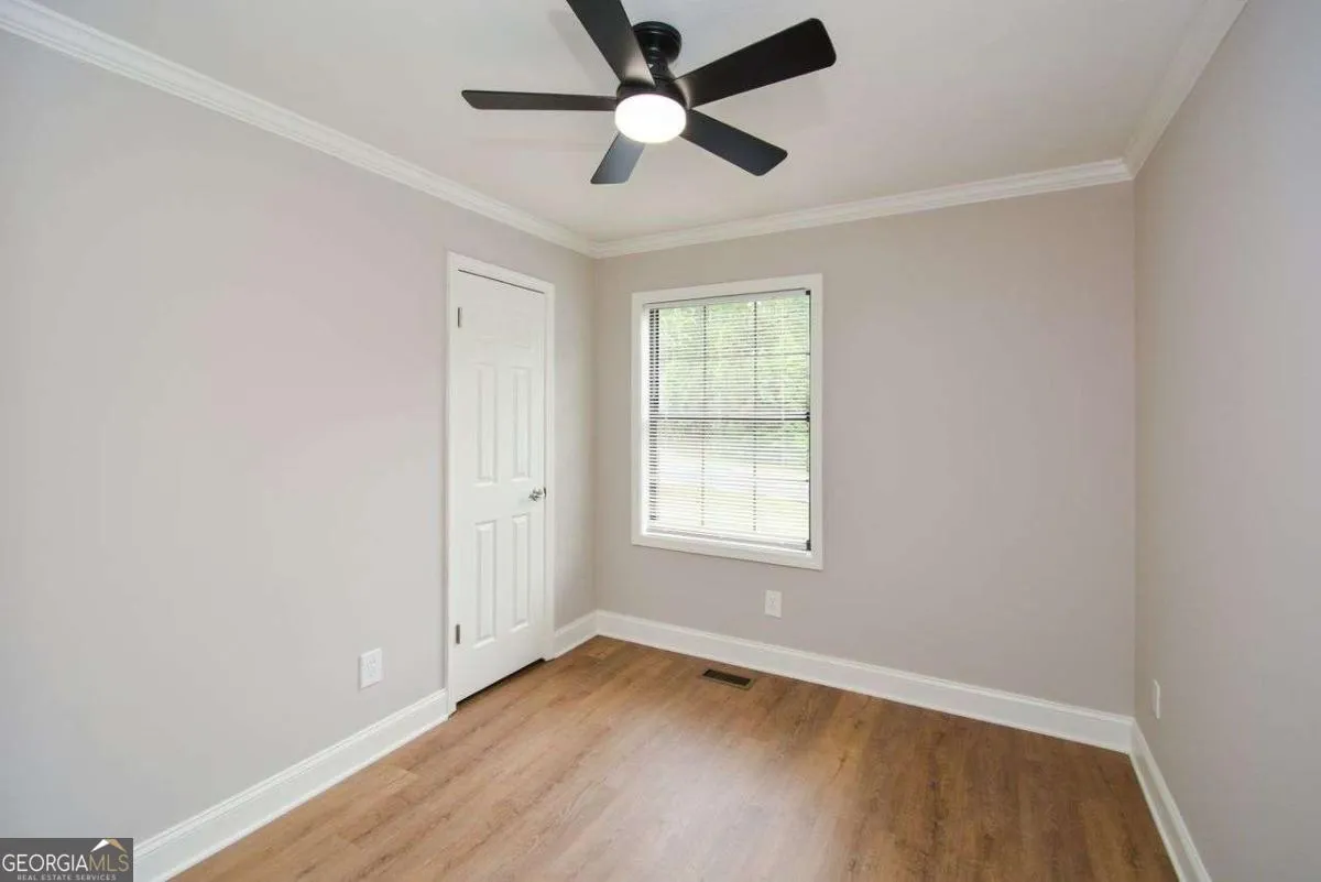 3116 Lake Monroe Rd — photo 4 of 21