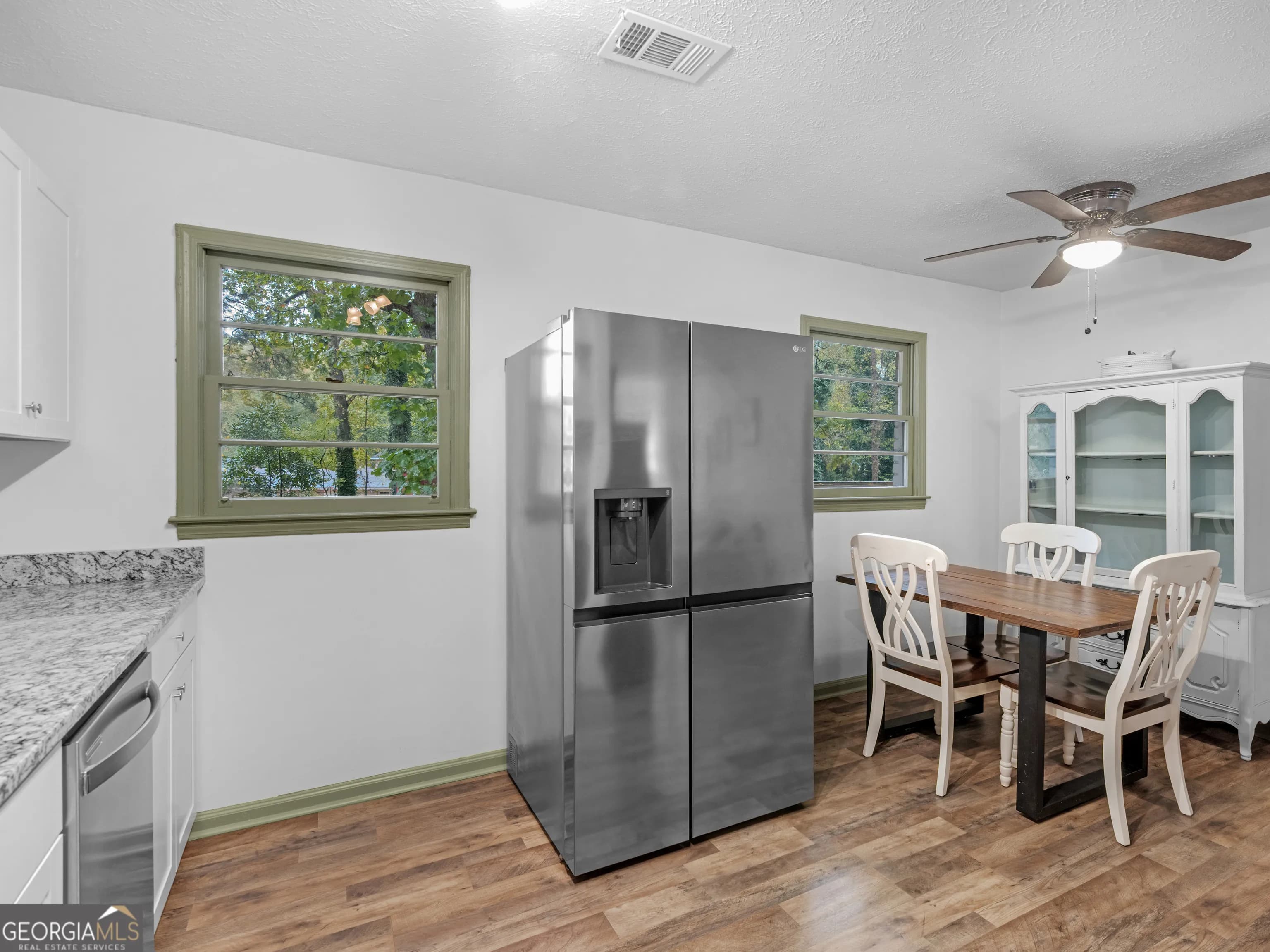 3790 Sweetbriar Cir — photo 3 of 21