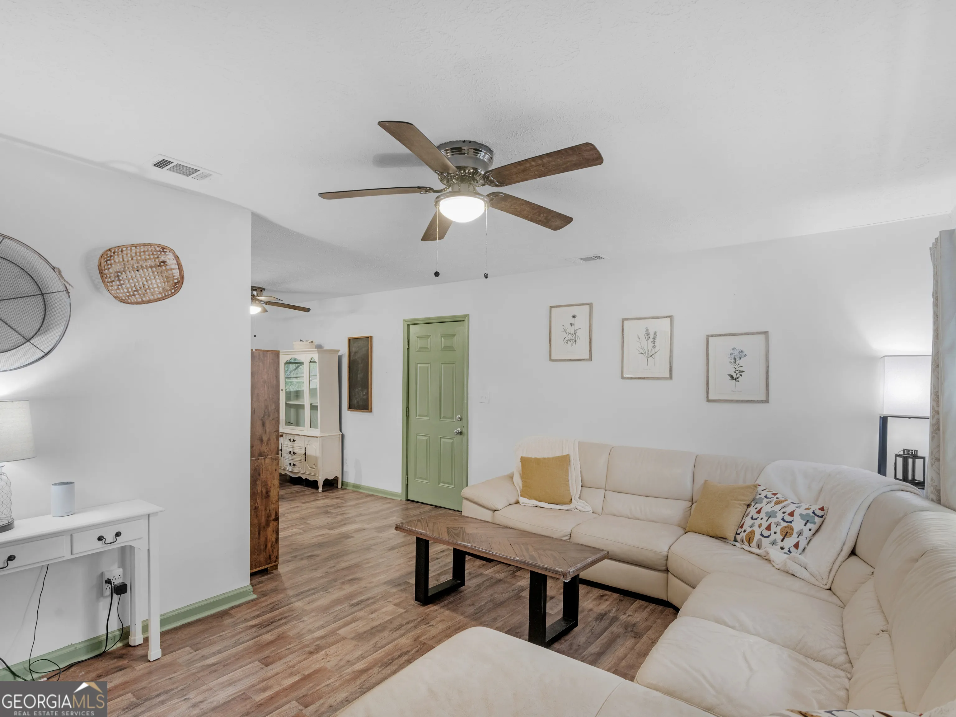 3790 Sweetbriar Cir — photo 2 of 21