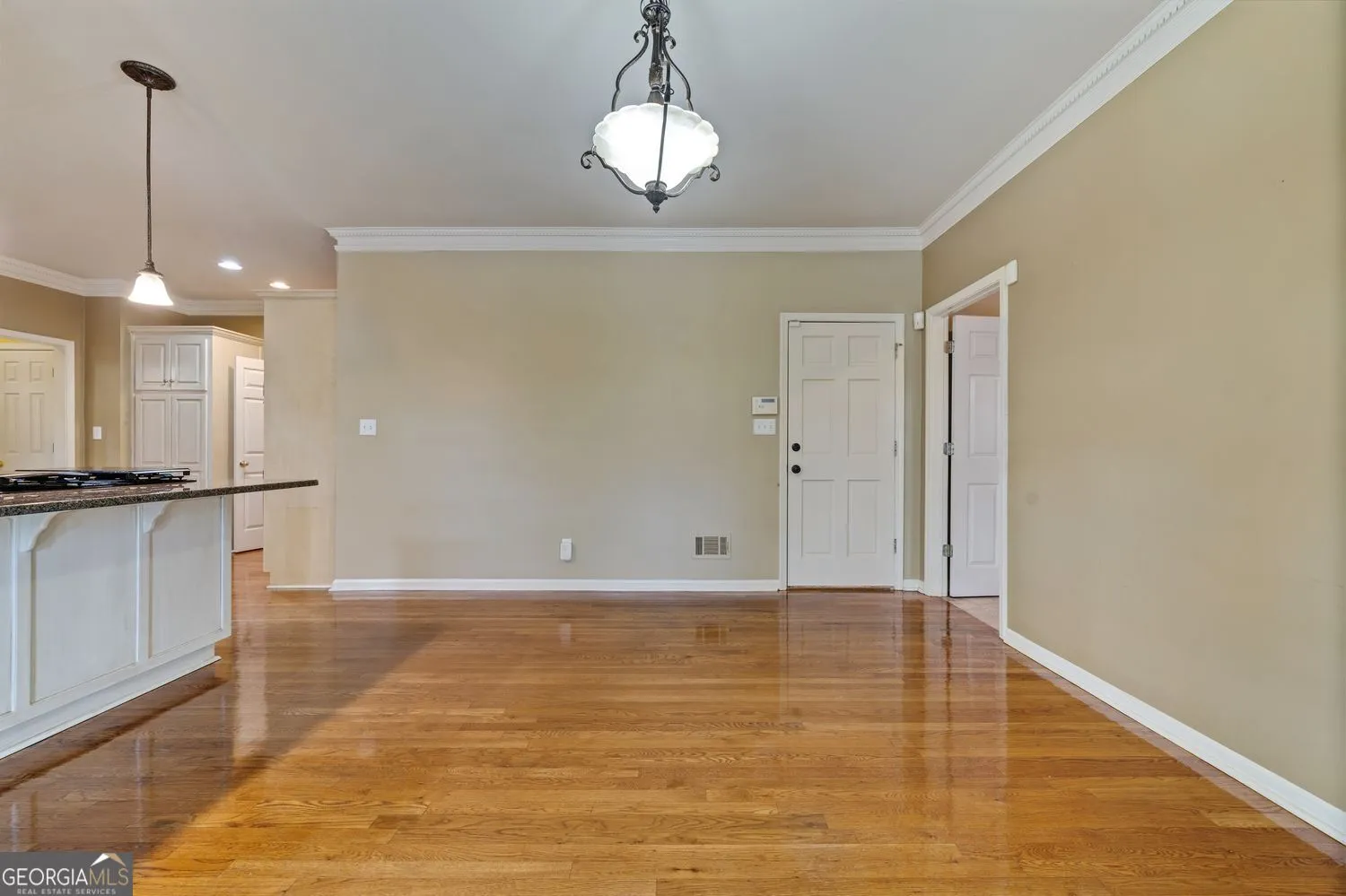 5044 Chapel Lake Cir — photo 7 of 58