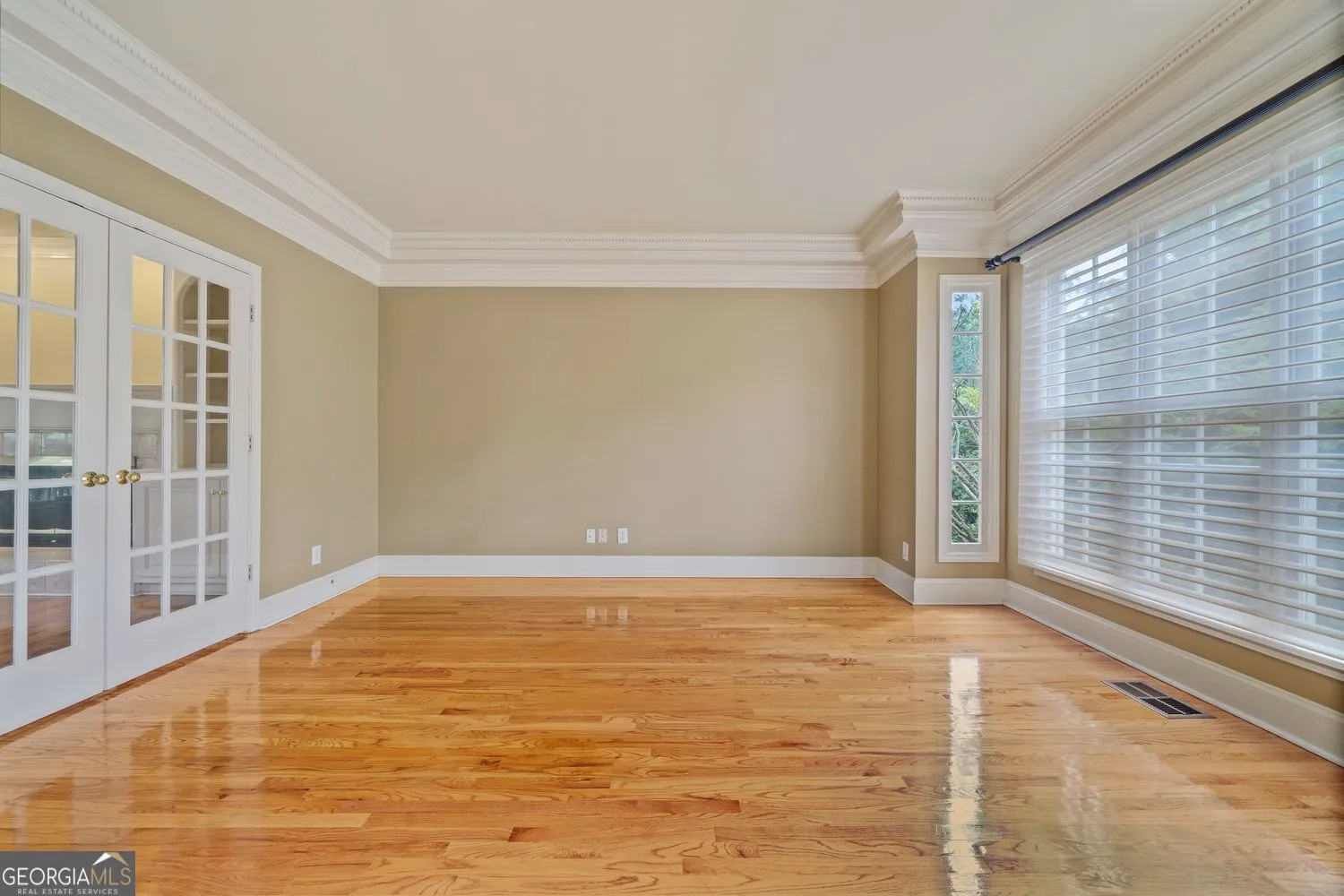 5044 Chapel Lake Cir — photo 35 of 58
