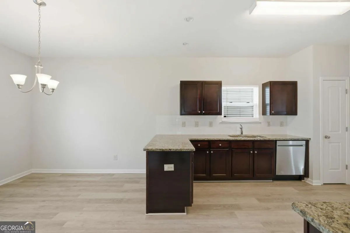 35 Crescent Ln — photo 16 of 73