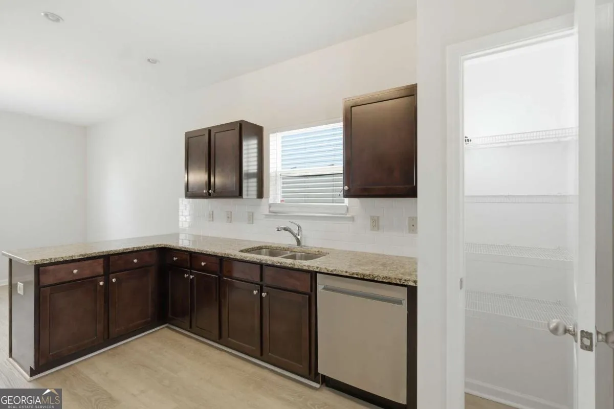 35 Crescent Ln — photo 15 of 73