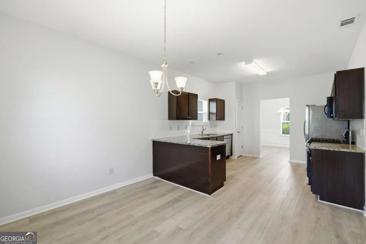 35 Crescent Ln — photo 10 of 73