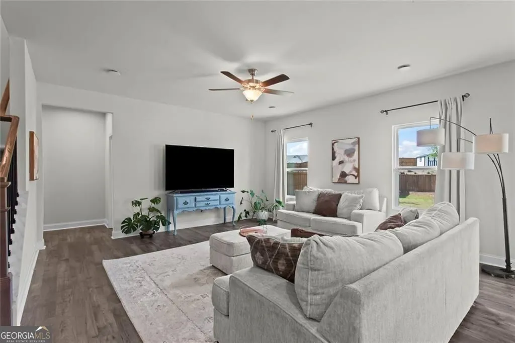 12 Brookstone Dr — photo 3 of 28
