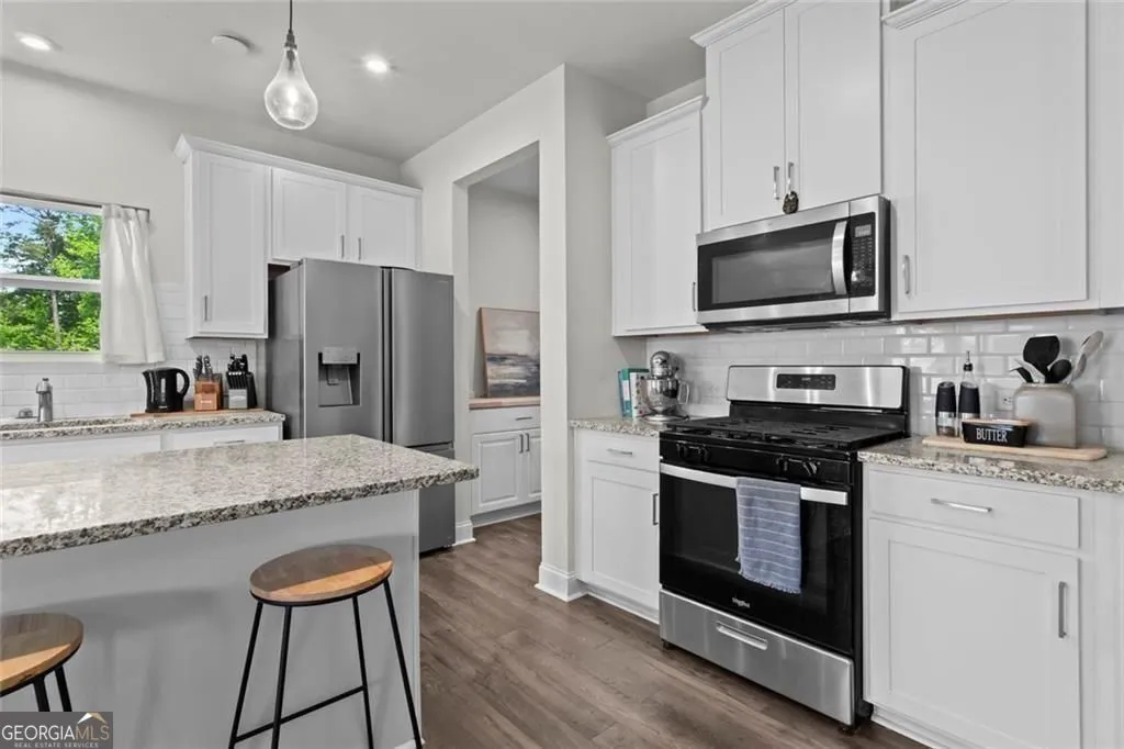 12 Brookstone Dr — photo 5 of 28
