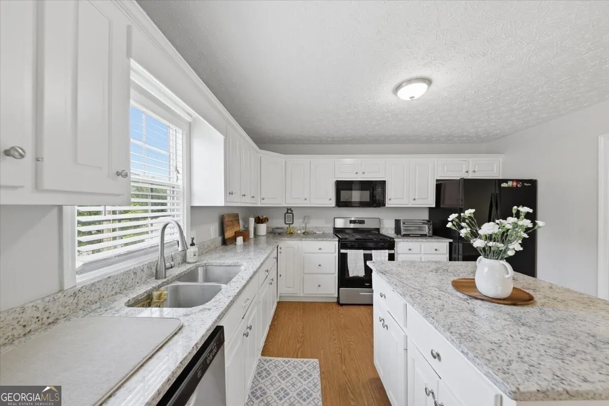 480 Hiram Way — photo 10 of 54