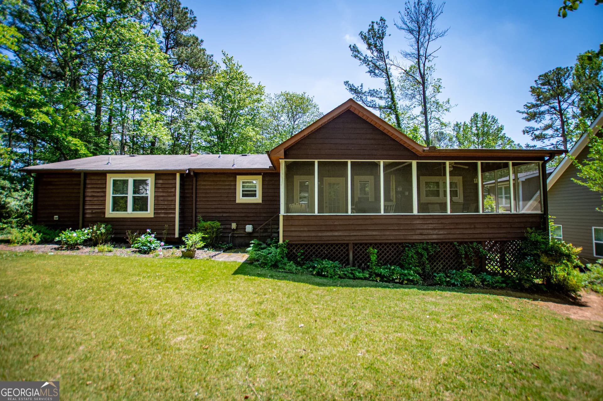 1385 Lakeview Pkwy — photo 44 of 70