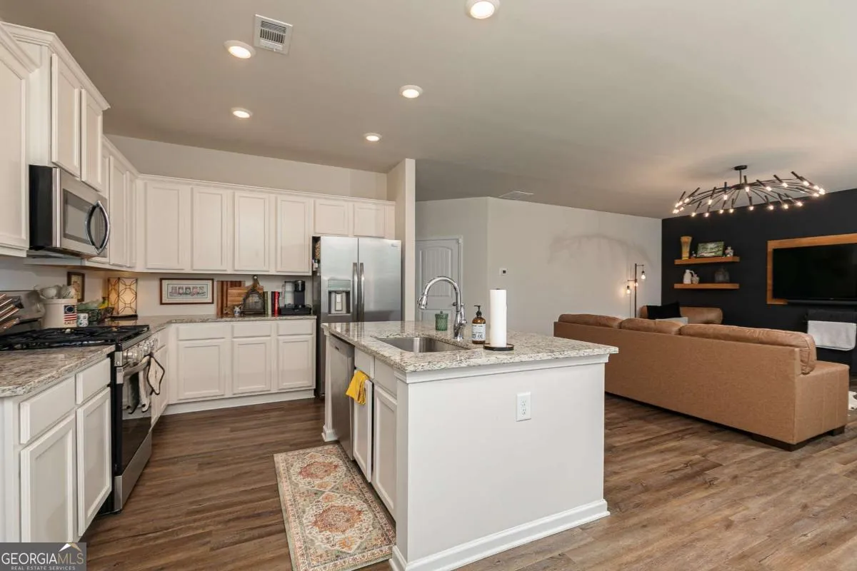376 River Run Dr — photo 4 of 36