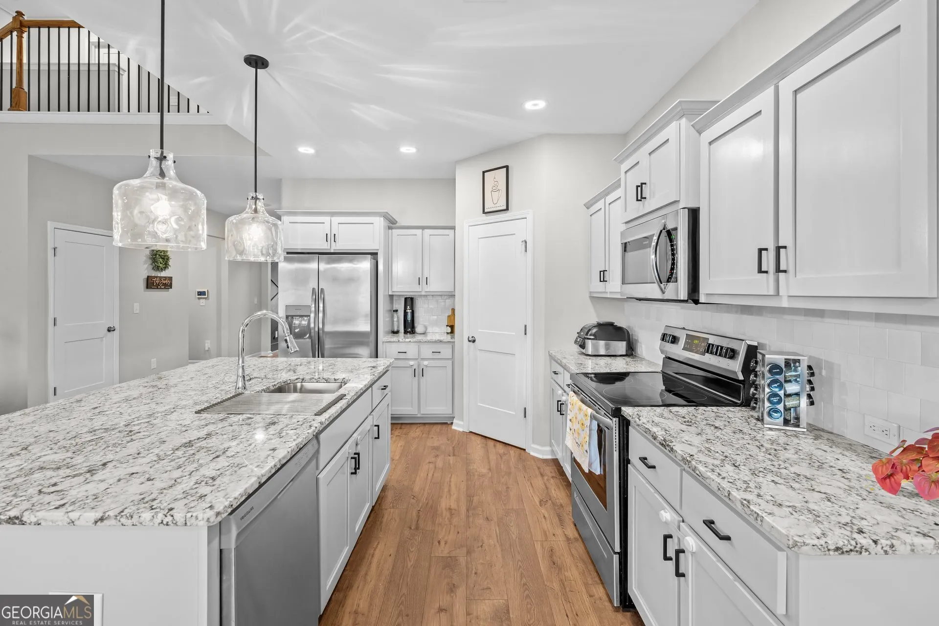 119 Cedar Park Way — photo 3 of 28