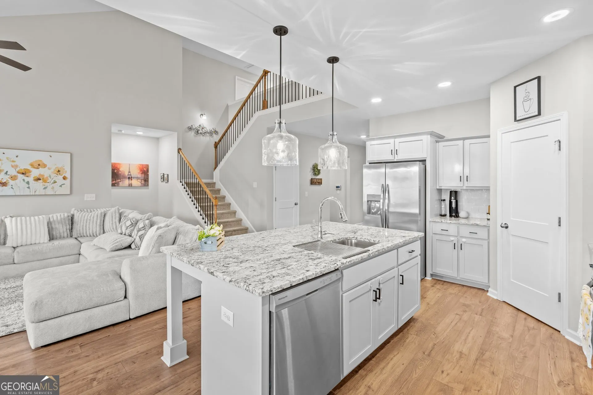 119 Cedar Park Way — photo 4 of 28