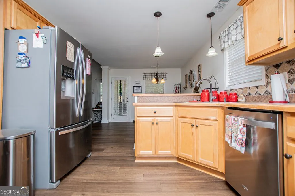 170 Saddleridge Dr — photo 12 of 64