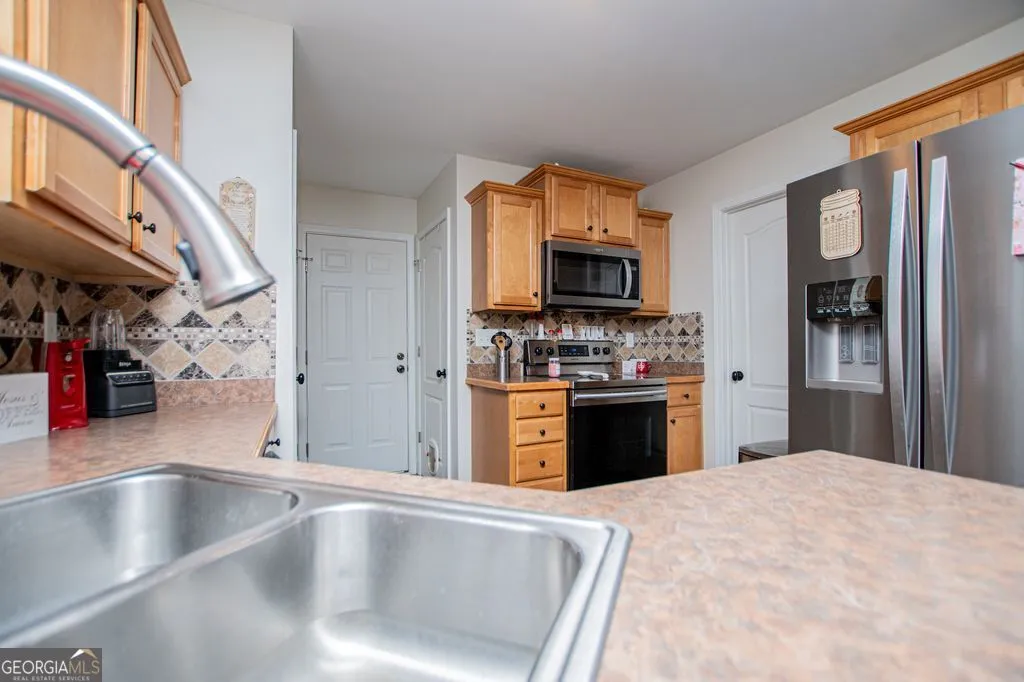 170 Saddleridge Dr — photo 17 of 64