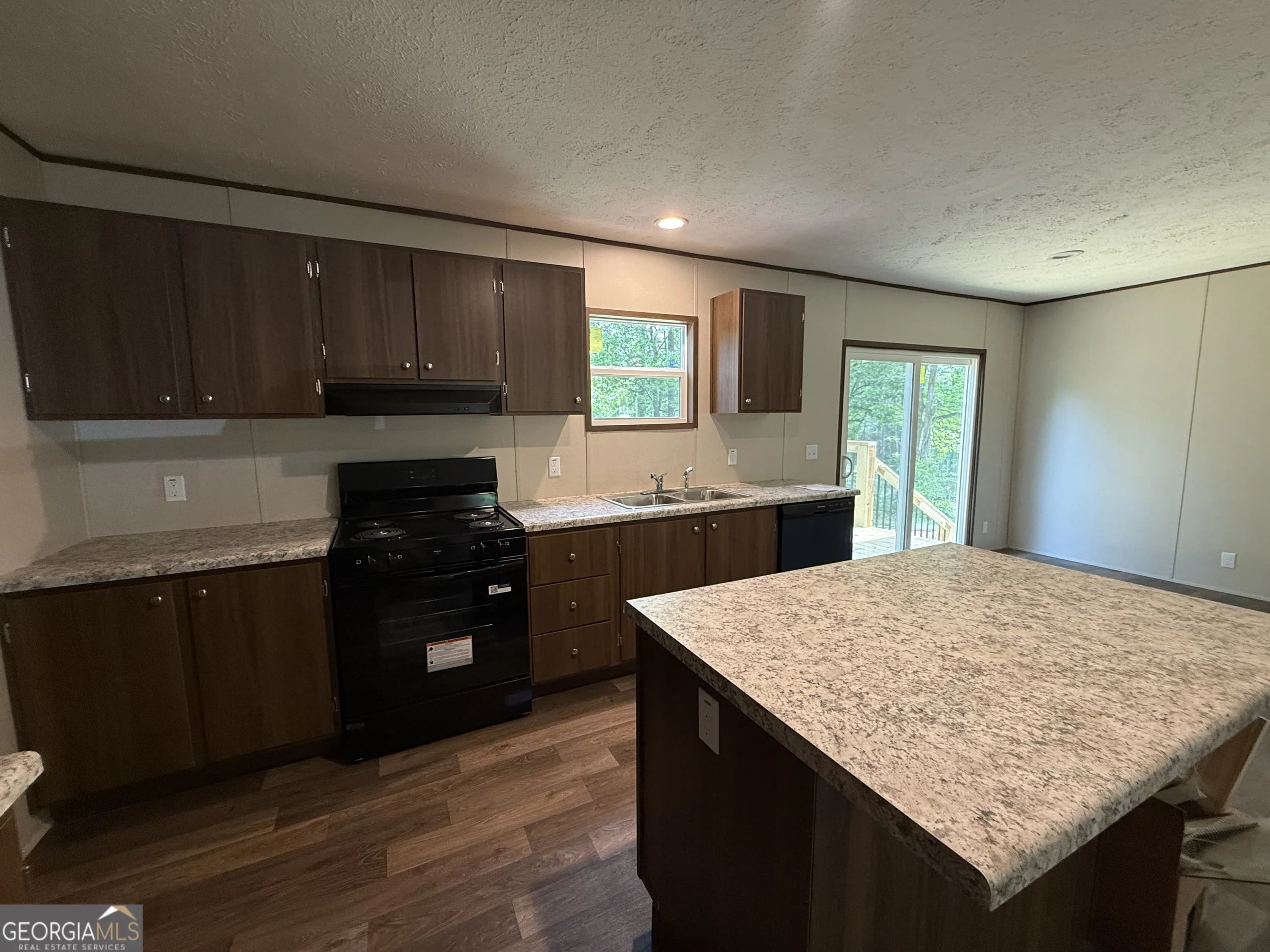 166 Evergreen Dr — photo 4 of 12