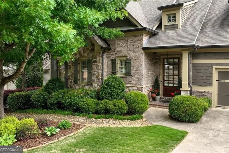 136 Lullwater Ln — photo 24 of 80