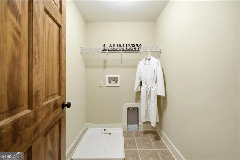 136 Lullwater Ln — photo 42 of 80