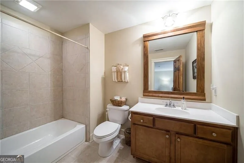 136 Lullwater Ln — photo 45 of 80