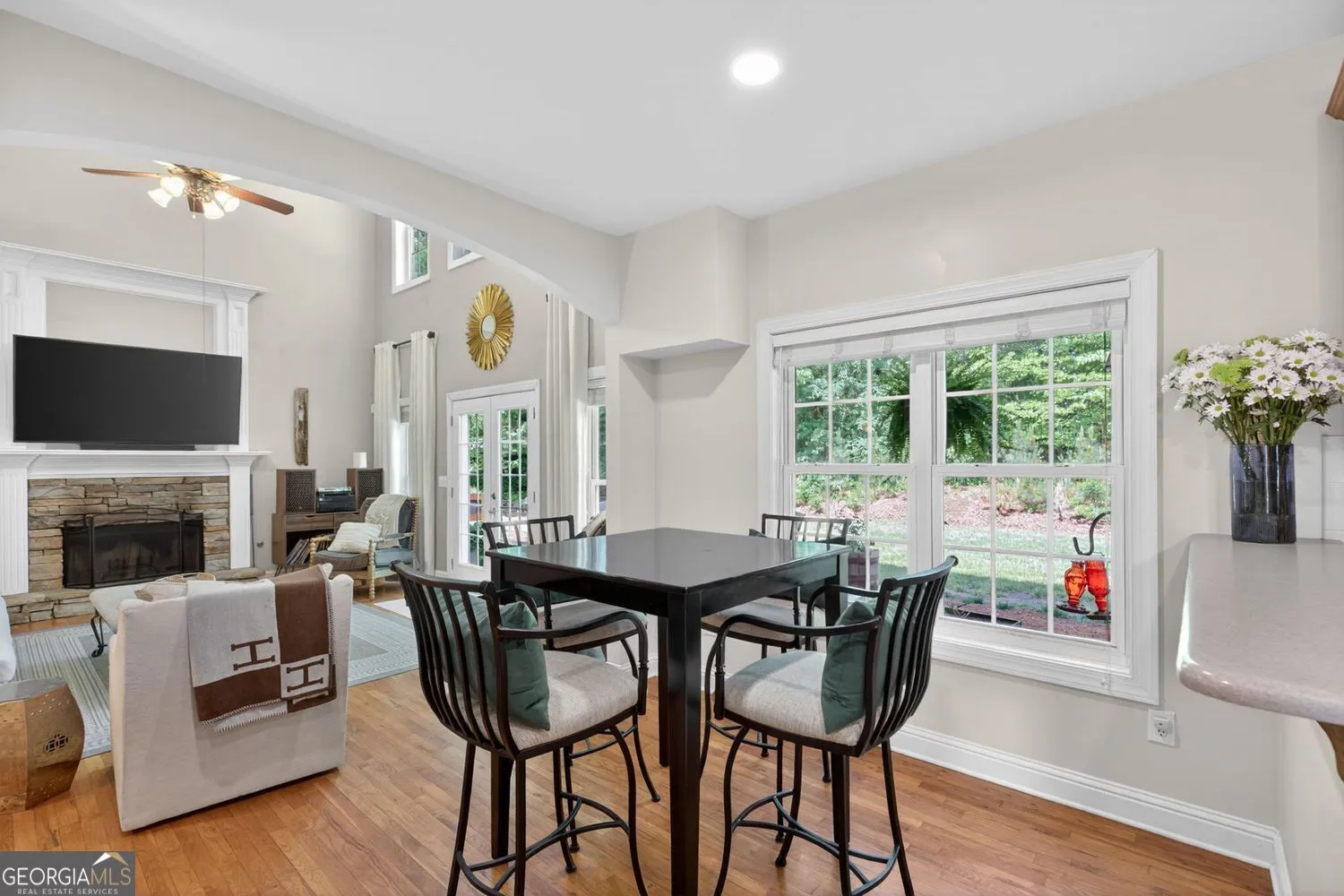 1011 Chestnut Creek Dr — photo 7 of 53