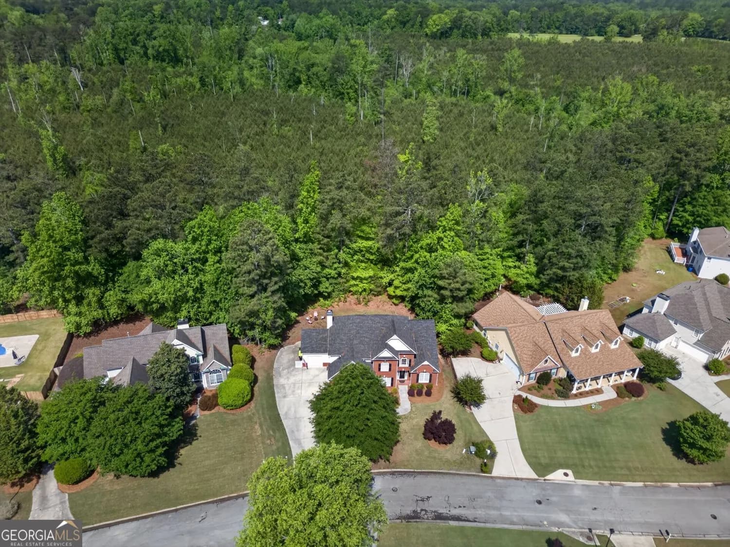 1011 Chestnut Creek Dr — photo 35 of 53
