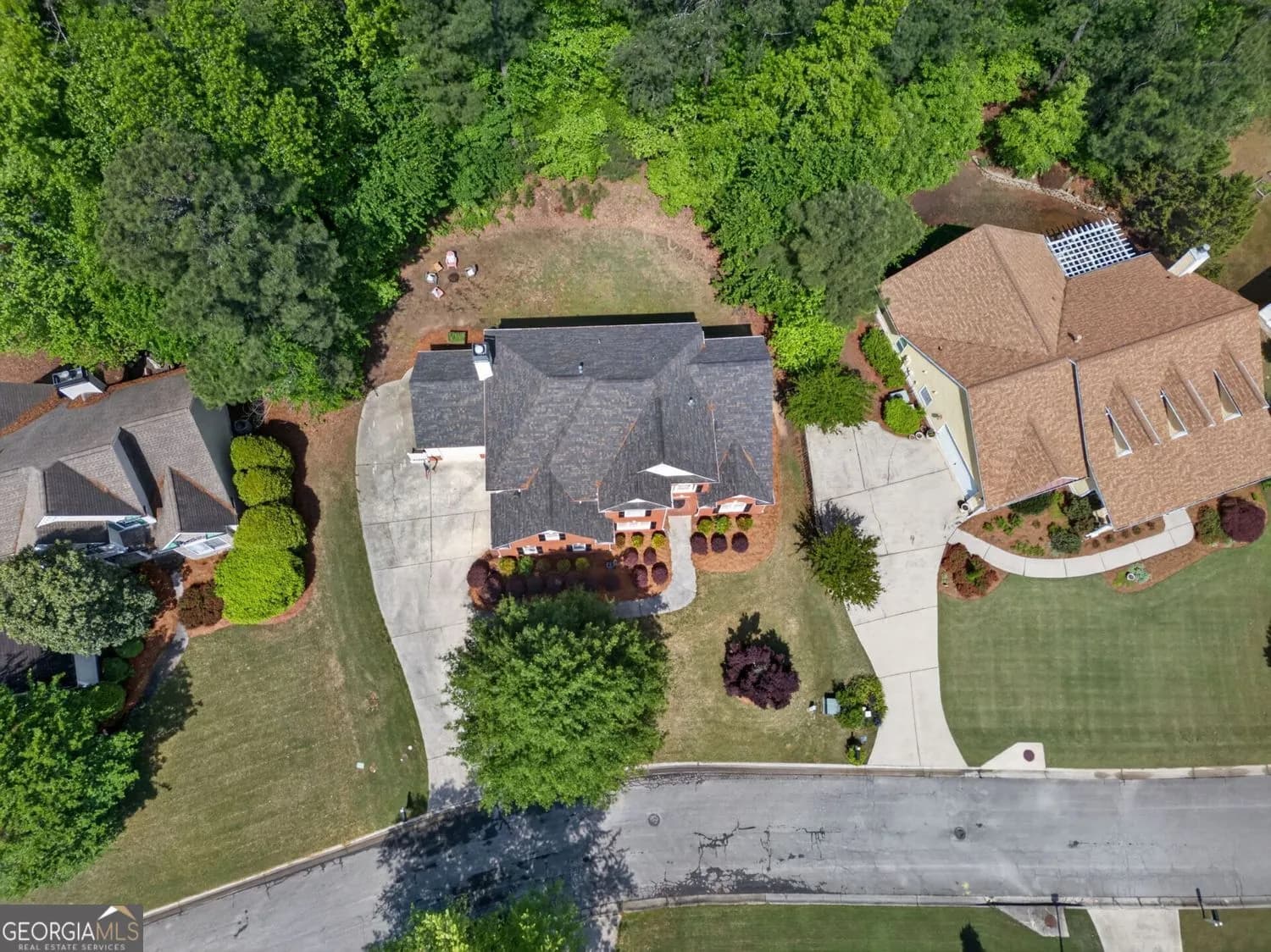 1011 Chestnut Creek Dr — photo 24 of 53