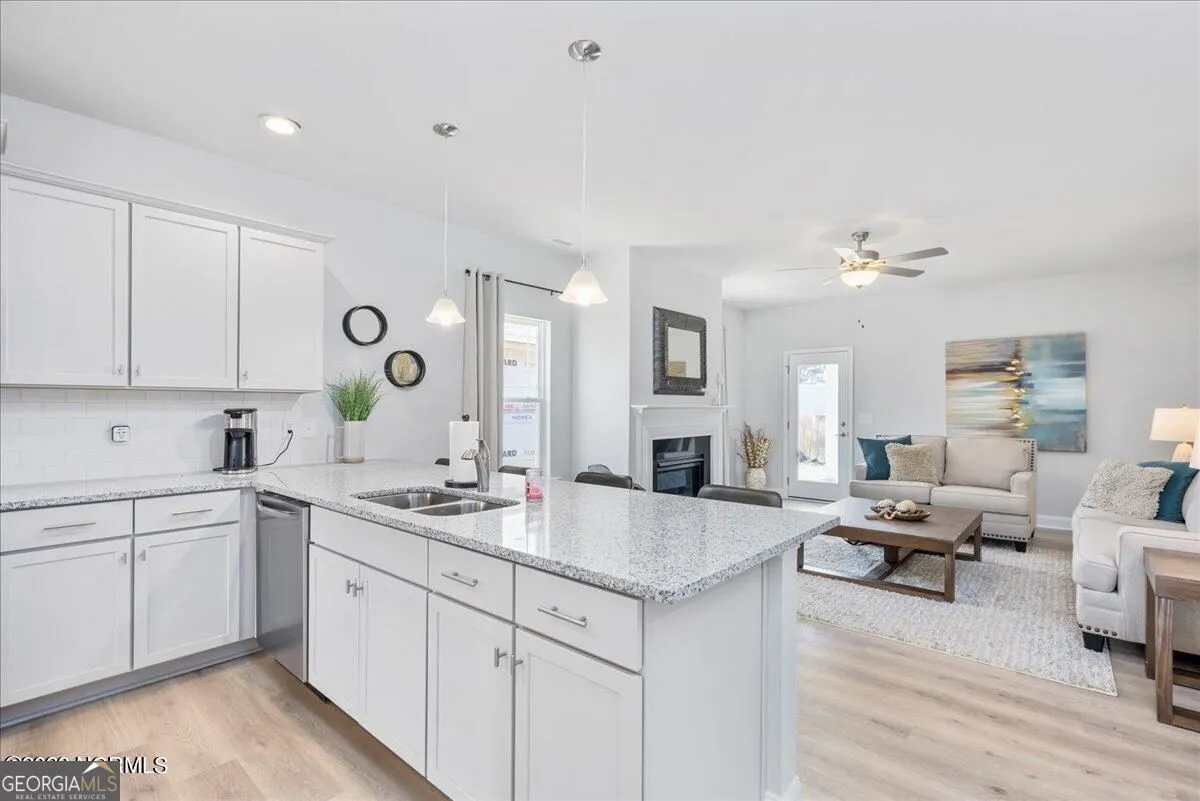 205 Laney Dr — photo 17 of 19
