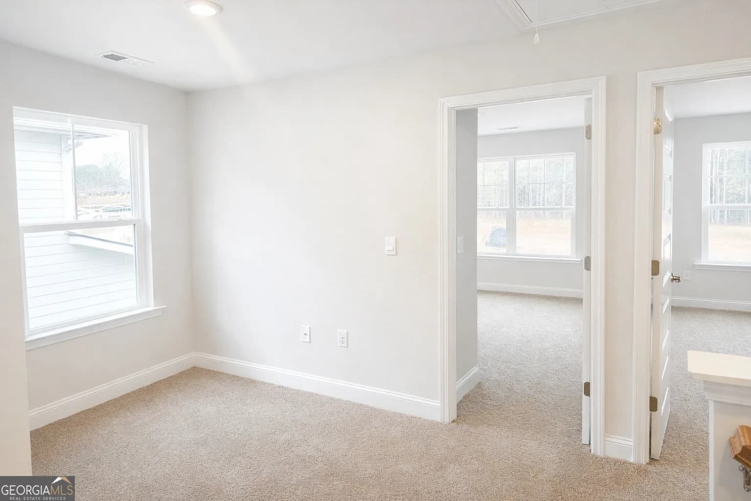 207 Laney Dr — photo 10 of 25