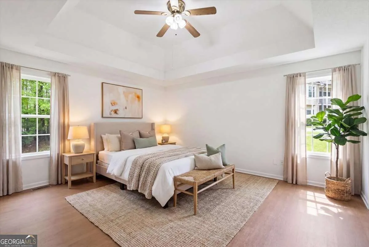 108 Misty Oak Ln — photo 10 of 37