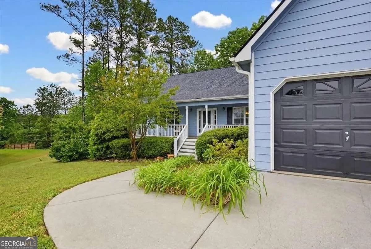 108 Misty Oak Ln — photo 2 of 37