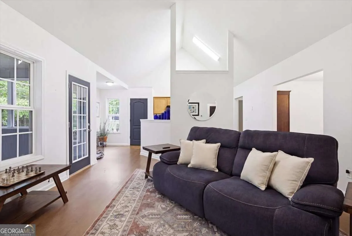 108 Misty Oak Ln — photo 37 of 37