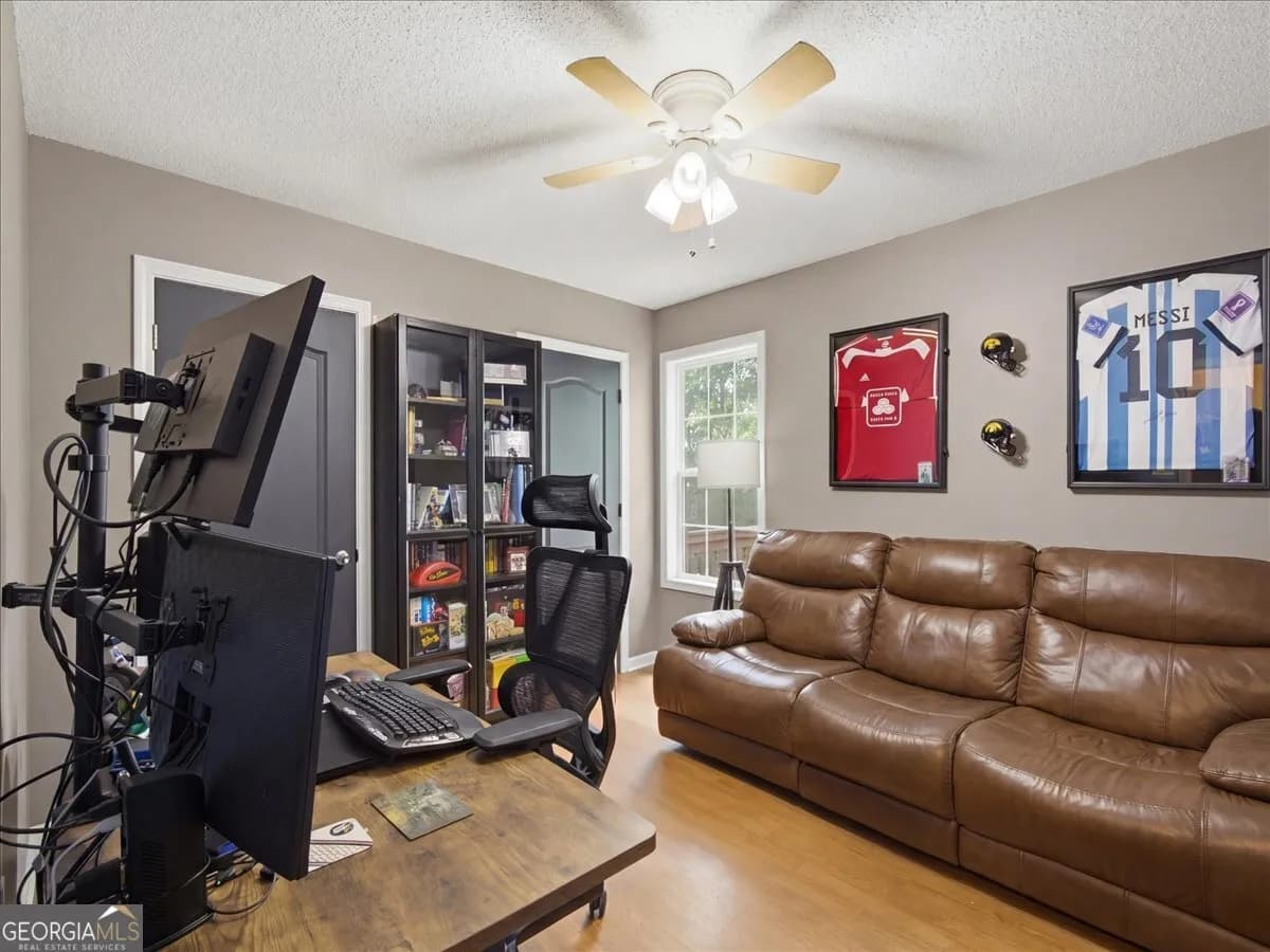 108 Misty Oak Ln — photo 18 of 37
